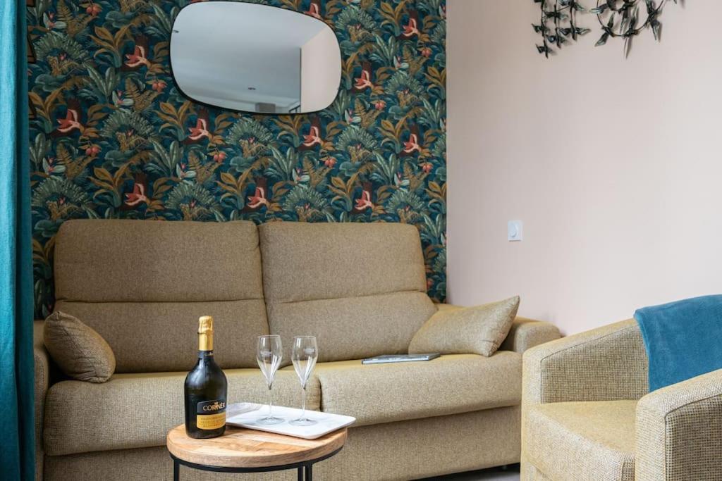 Gite Le Doris Avec Place De Stationnement Privee Incluse 埃特勒塔 外观 照片