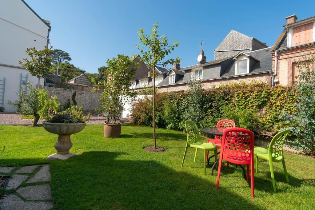 Gite Le Doris Avec Place De Stationnement Privee Incluse 埃特勒塔 外观 照片